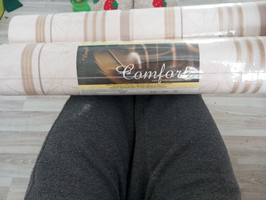 Продам обои по 3000 за рулон