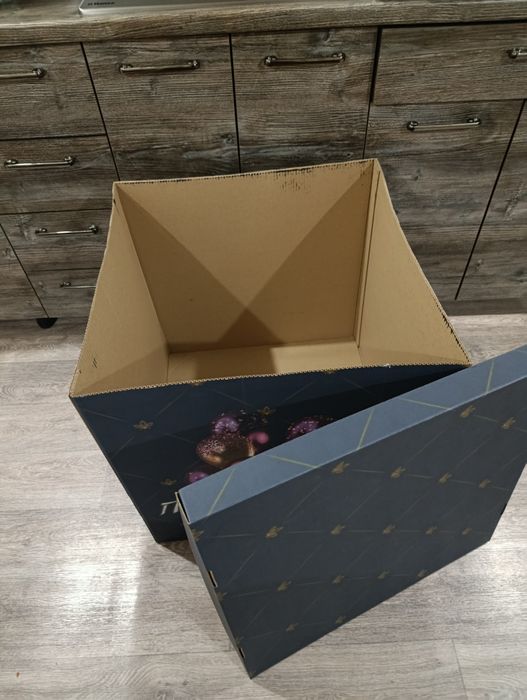 Коробка С Днём Рождения.