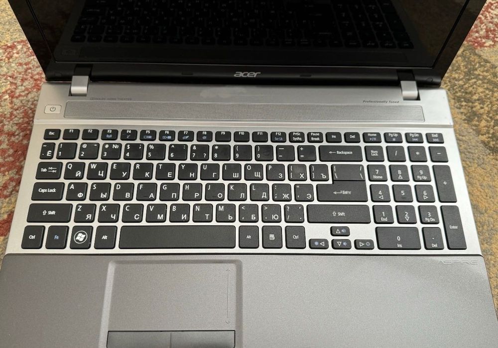 Ноутбук Acer Aspire V3-571G