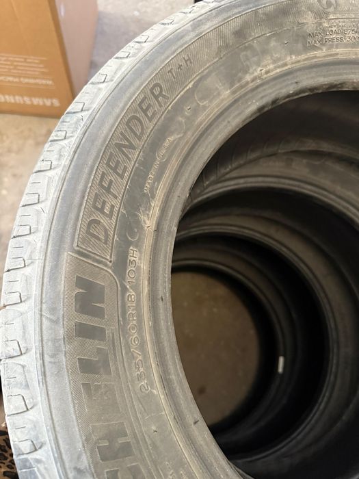 Продам шины Michelin Defender