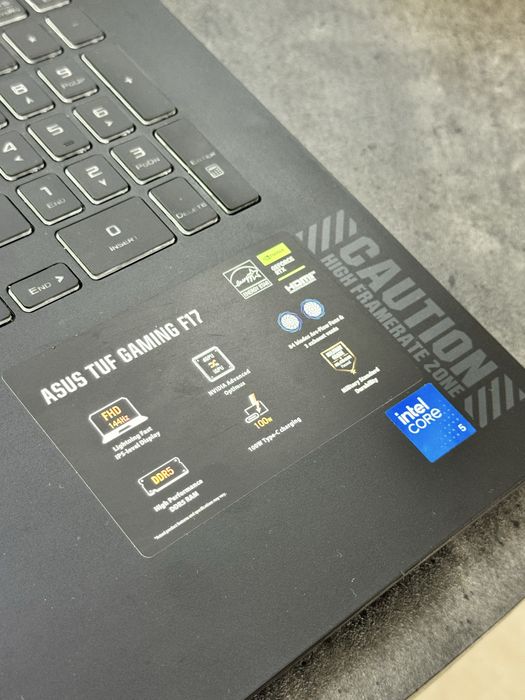 Asus tuf gaming F17 RTX4050