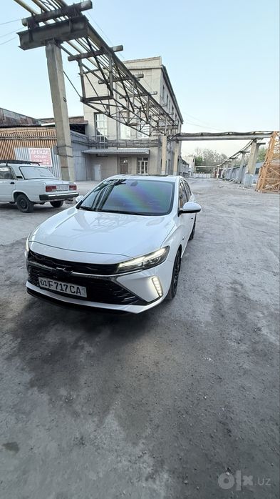 Chevrolet Monza 2024 г. | 36 000 км | Идеальное состояние
