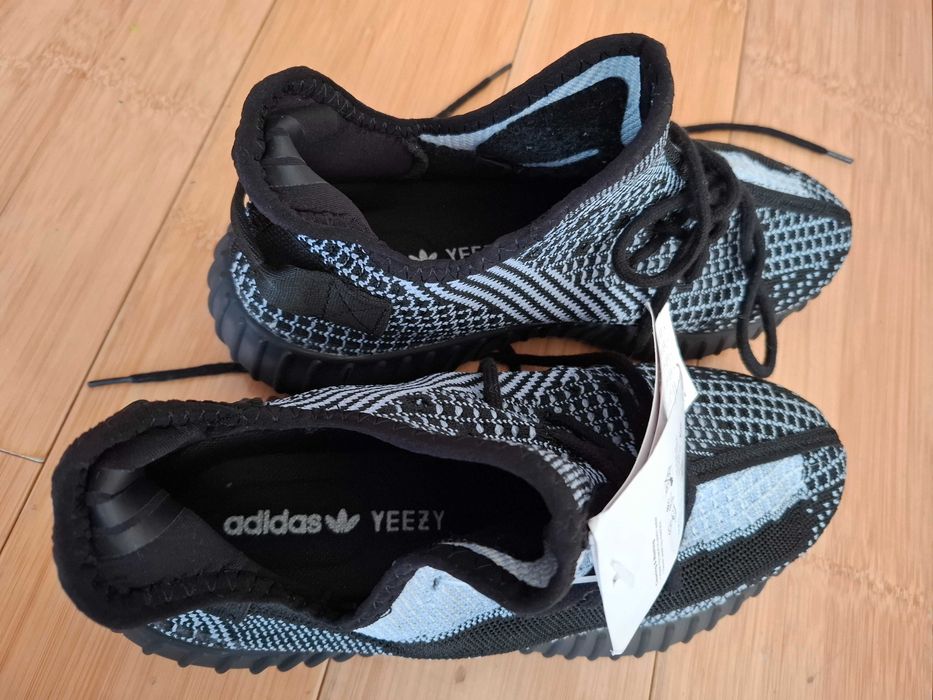 Adidasi Adidas Yeezy