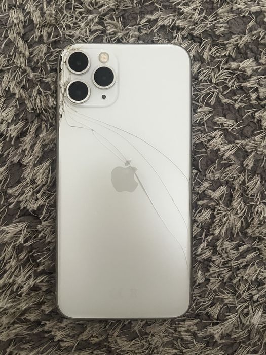 Vand iphone 11 pro 256 gb