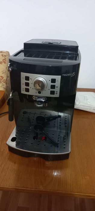 Espressor automat Delonghi