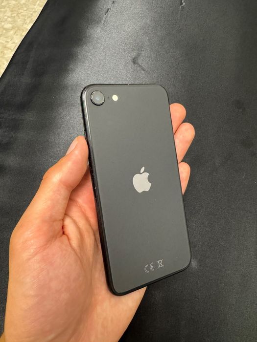 Iphone se 2020 акб 100