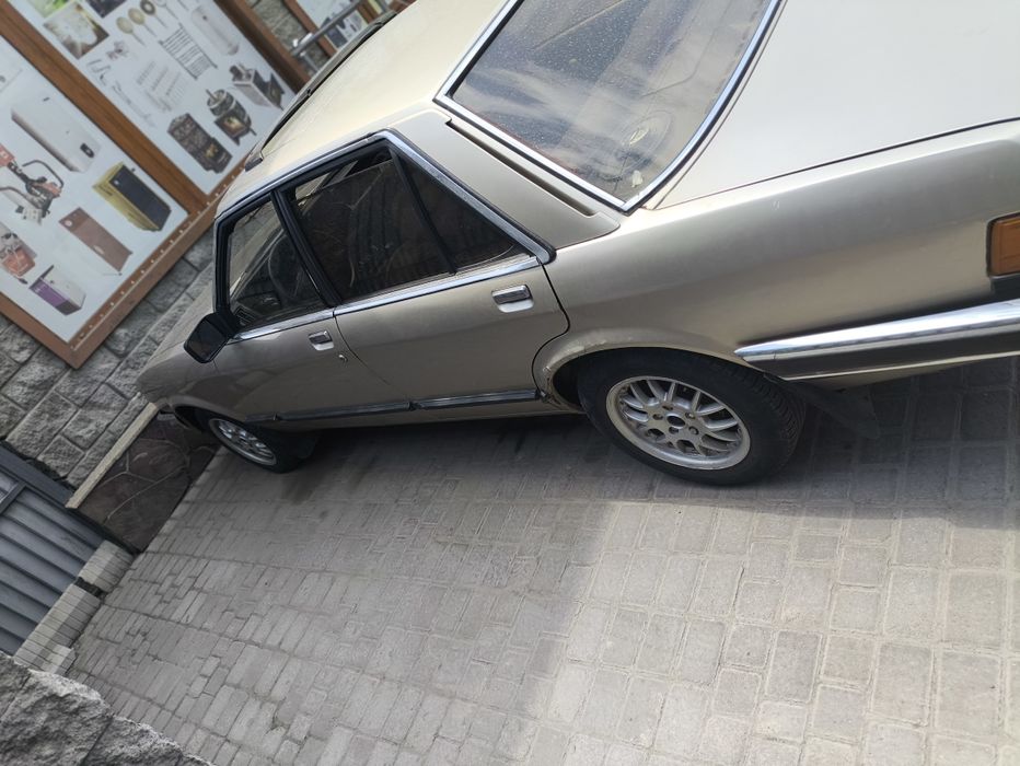 Ретро автомобиль