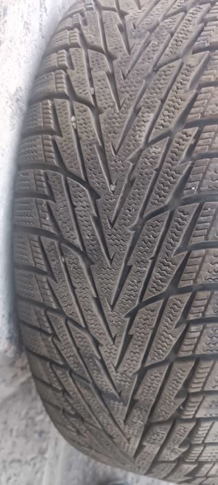 Шины зимние пара
