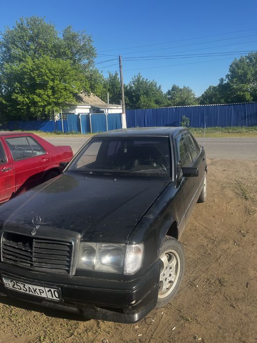 Мерседес 124 2.3