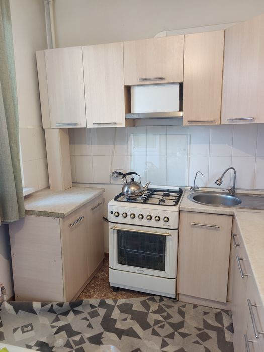 Продажа б/у кухонный гарнитур
