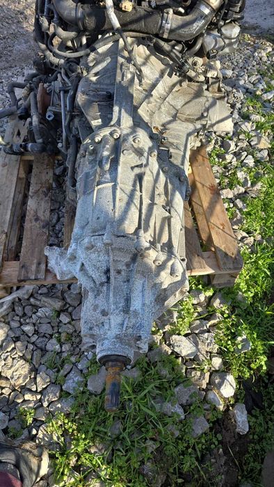 Продавам мотор и кутиа автомат 4/4 q5 2014 година