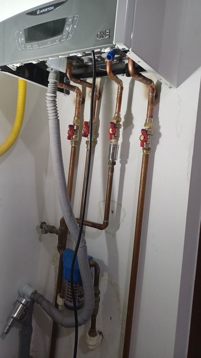 Instalator tehnico sanitare si gase.