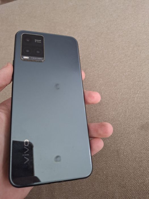 продаю телефон Vivo Y33s