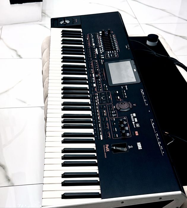 Korg Pa4X 76 clape arata noua super impecabila ne folosita niciodata