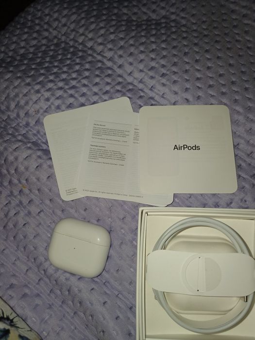 Продам срочно наушники айфон Apple