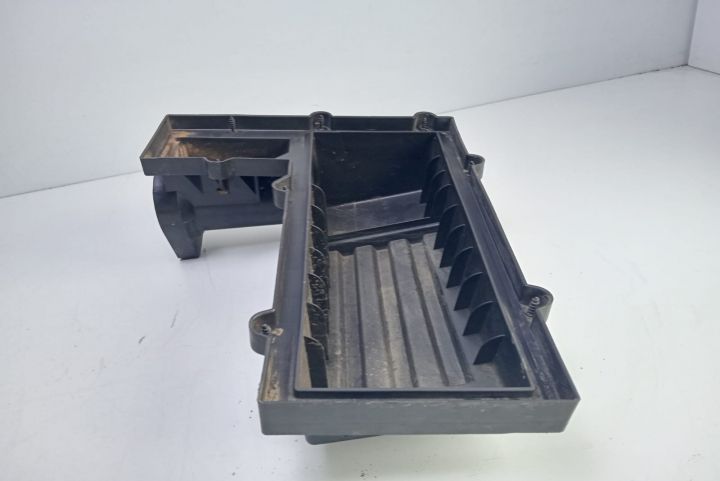 Capac filtru aer   1K0129607 Volkswagen VW Touran prima generatie