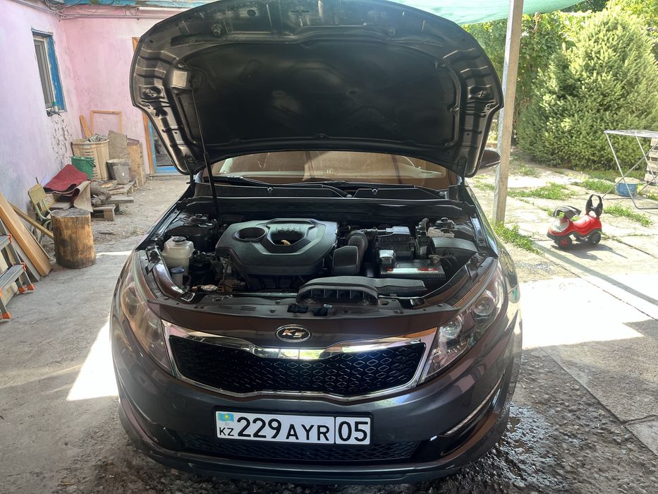 Продам машину KIA K5