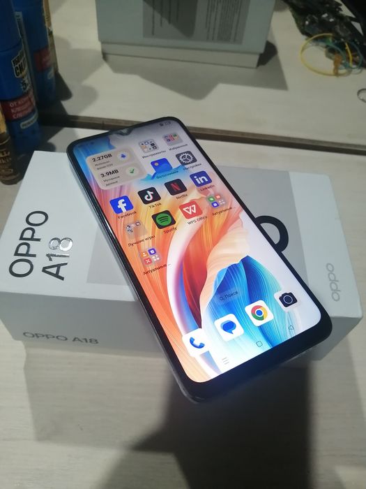 Продам телефон Oppo A18