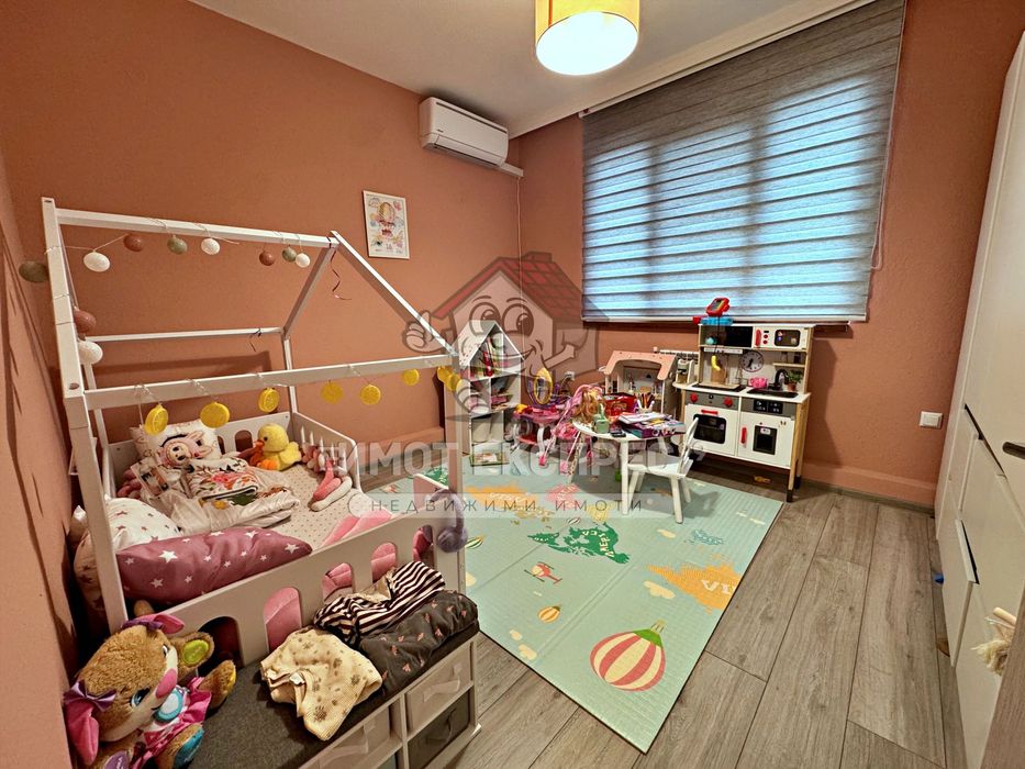 Дава се под наем Многостаен апартамент в Асеновград - 207 кв.м за 177000 € - Снимка #17