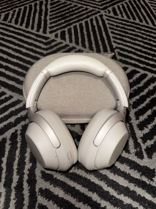 Casti Sony Noise Canceling