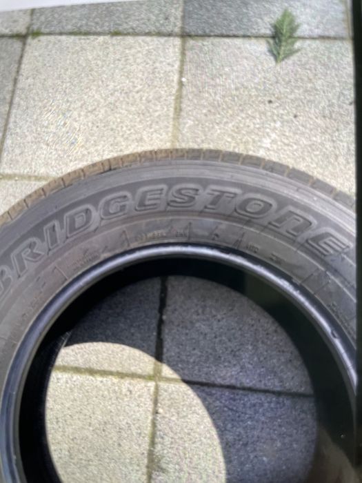Vand 4 anvelope Bridgestone 255/70R18 113T  M+S folosite max 50 km.