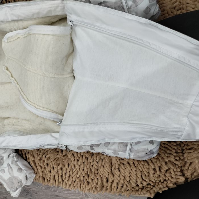 Продам костюм на девочку