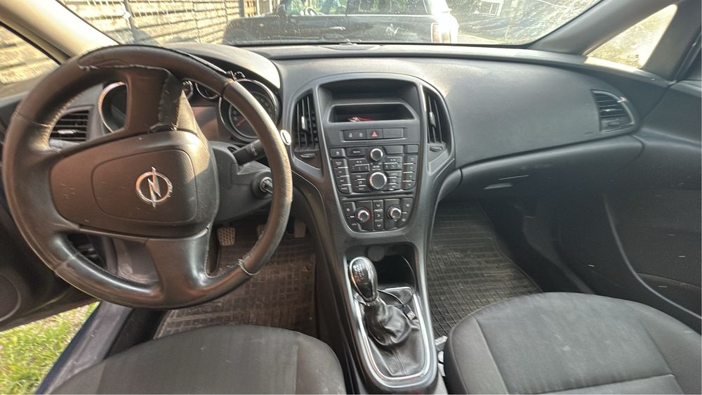Opel astra j turier 1.3 cdti