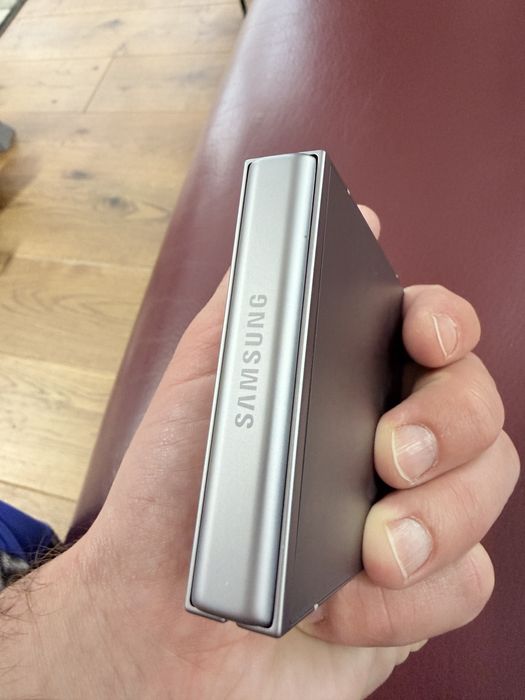 Samsung Galaxy Flip 6+ Galaxy Watch Ultra