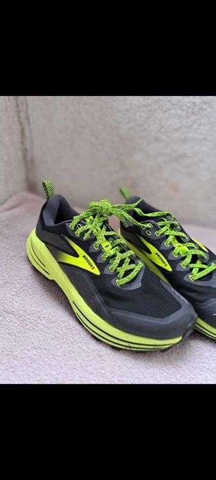 adidasi brooks cascadia 16