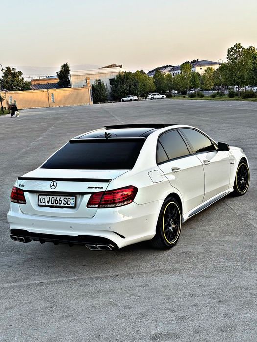 Mercedes-benz W212  E350 sotiladi