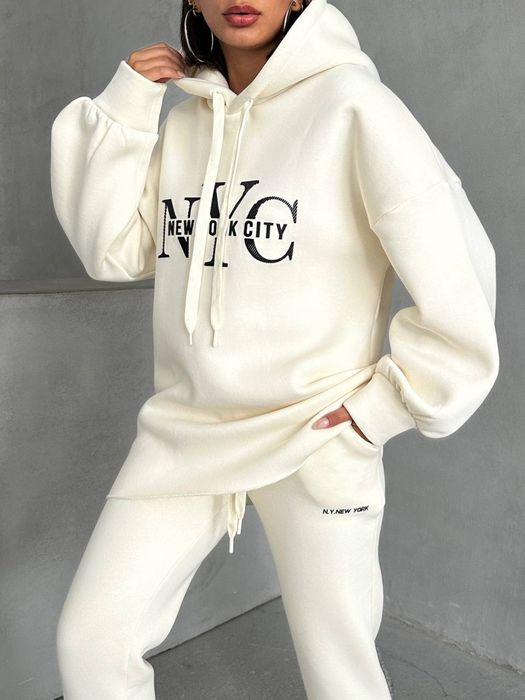 Спортивный теплый  костюм