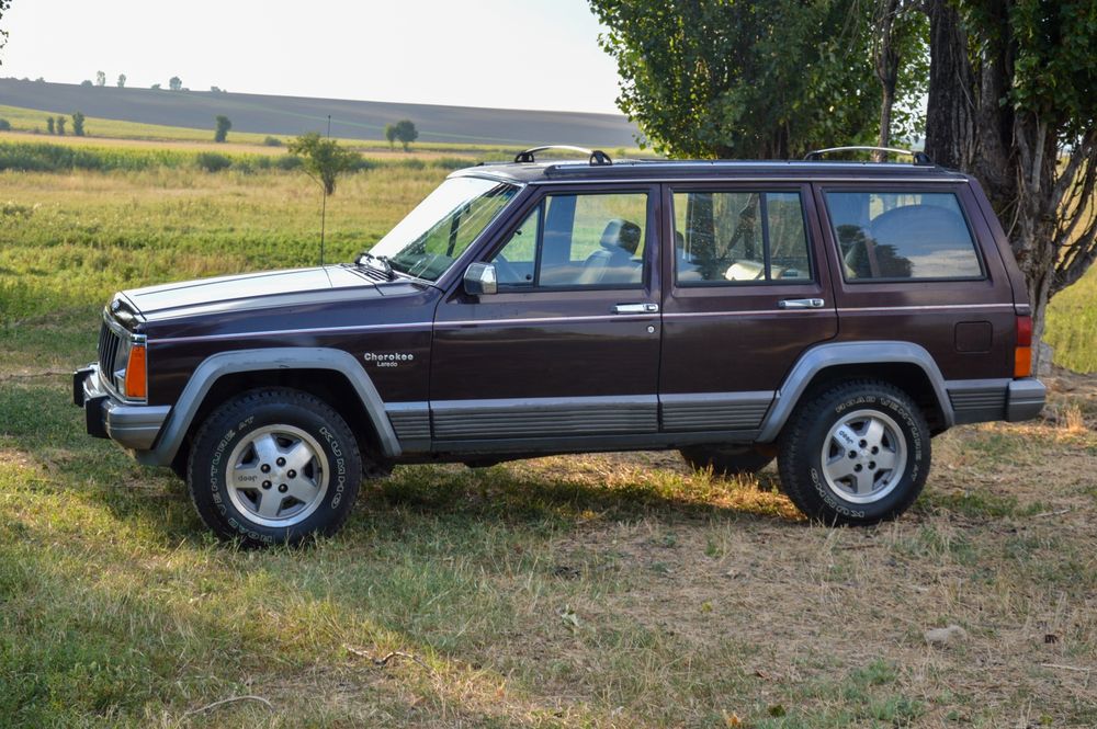 Jeep Cherokee XJ 4.0 Laredo – 1991 – Import SUA