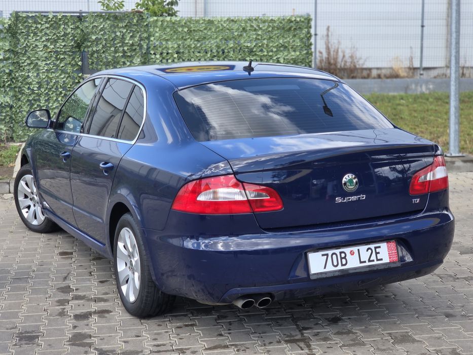 SKODA Superb 2010 — imagine 3