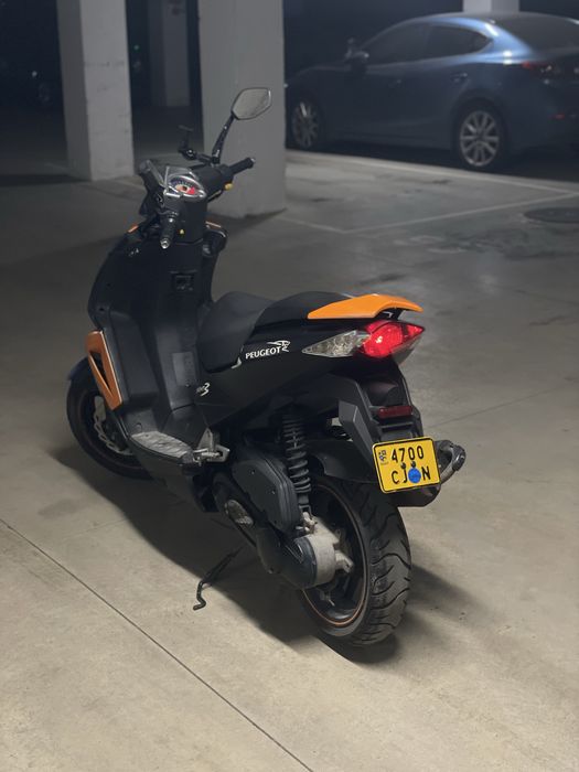 Scuter de inchiriat Inchiriez scuter pentru Wolt, Glovo, Delivery