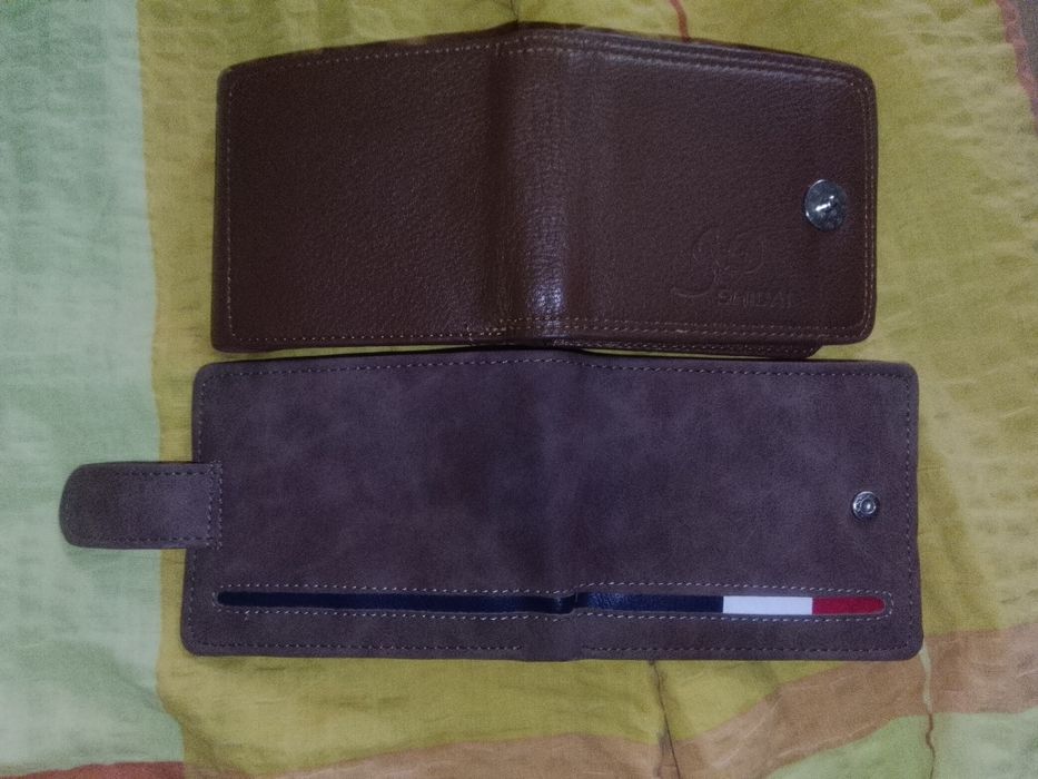 Vând două pormoneuri bărbătești