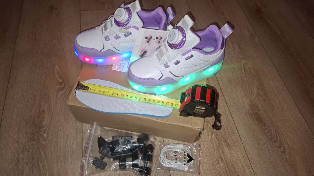 Ролкови кънки с LED светлини номер 33