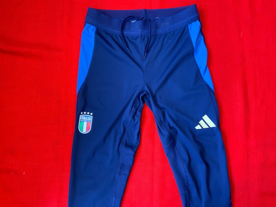 Adidas Italia-оригинален клин за футбол,л размер
