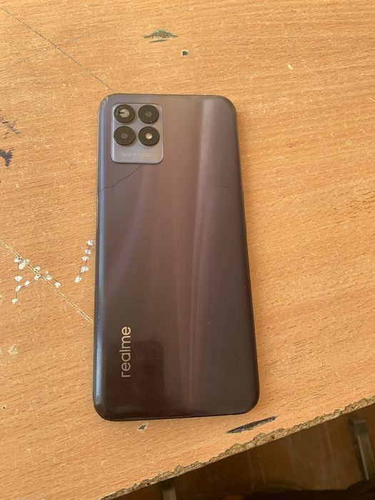 Realmi 8i  kamera ozroq singan narxi bilan kelishamiz