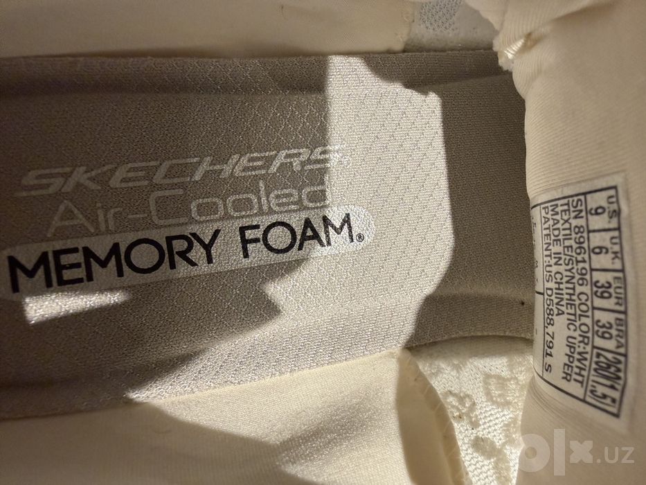 SKECHERS оригинал кроссовки новые