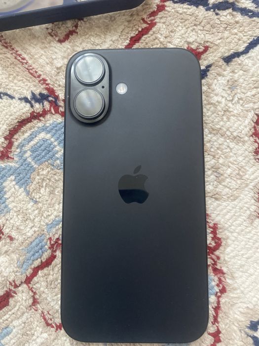 iphone 16 черный цвет