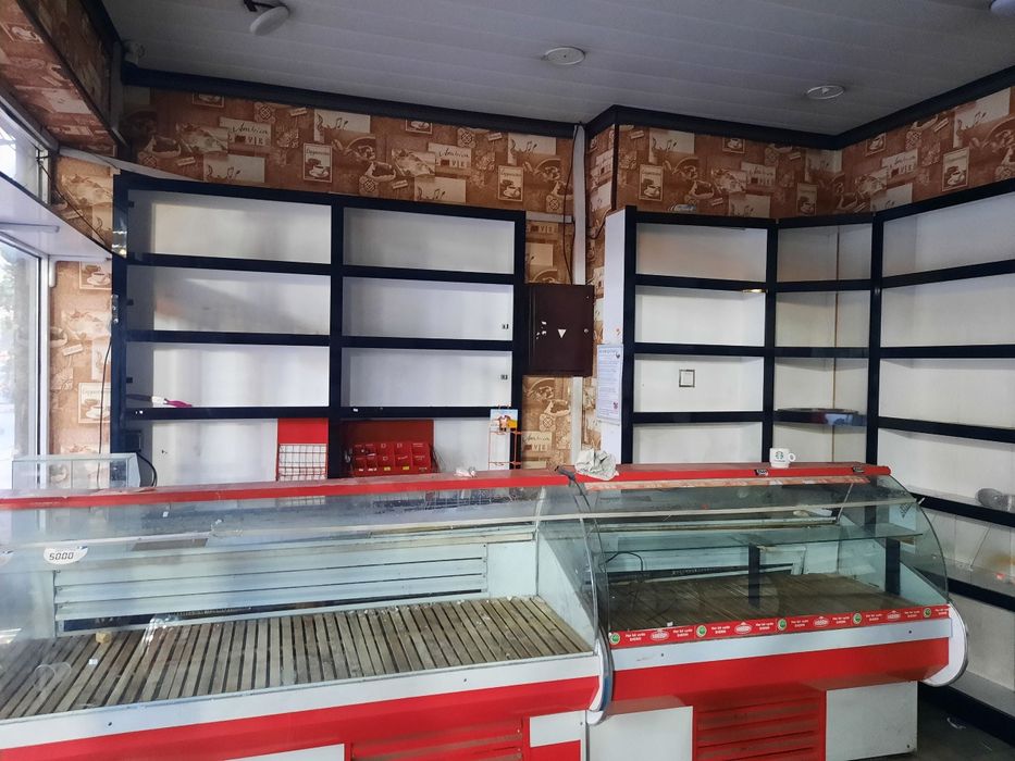 Polka sotiladi dokon uchun.