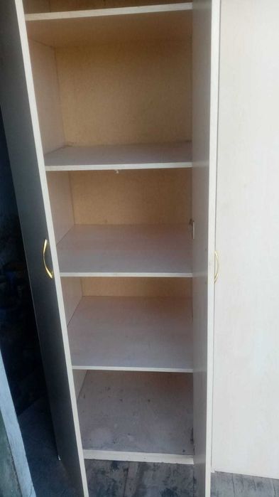 продам  прихожую угловую