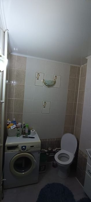 Продам 3-х комнатную квартиру  и земельный  участок в черте города