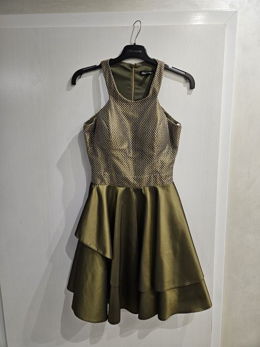 Ефектна официална рокля