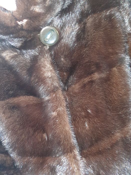 Продам норковую шубу