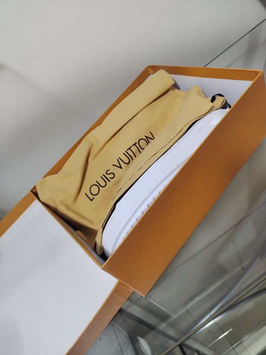 Adidași LV / mărimea 37 / noi in cutie