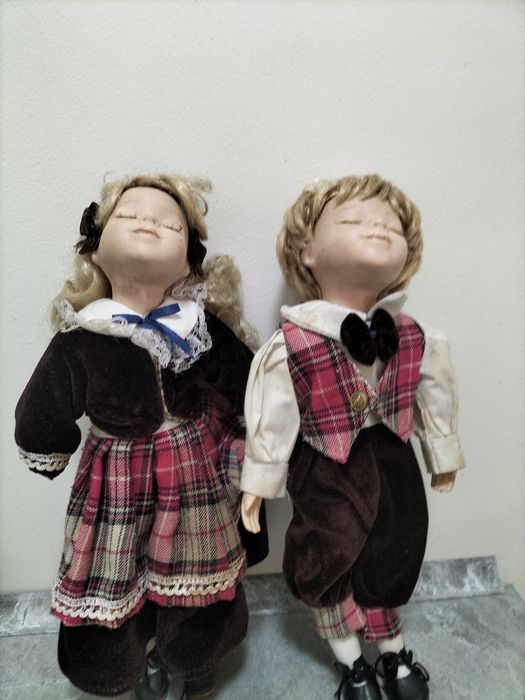 Продам коллекционные фарфоровые куклы.