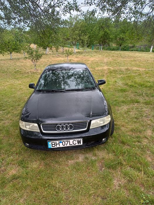 AUDI A4 2001 — imagine 2