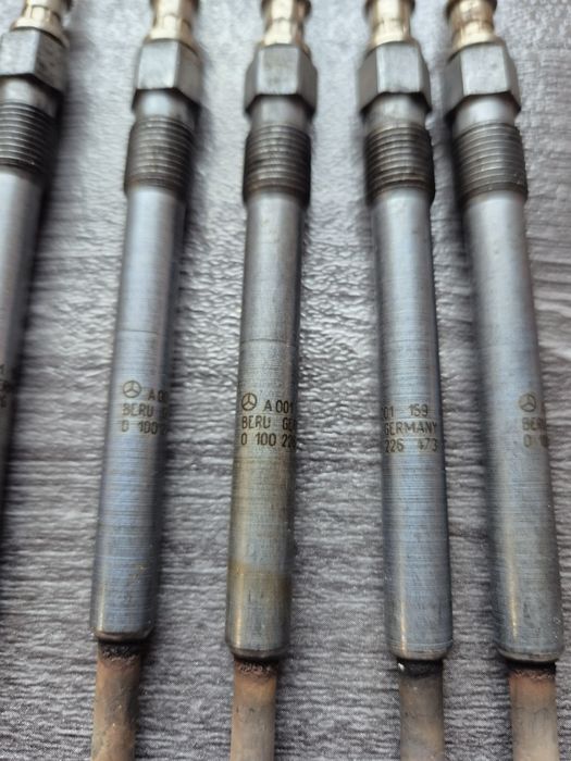 Подгревни свещи мерцедес 2.2 CDI и 2.7CDI