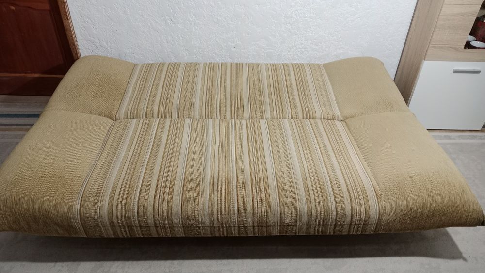 Продам диван в хорошем состоянии